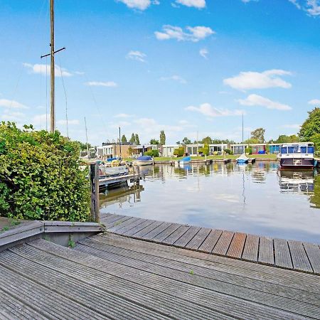 Waterfront Holiday Home With Jetty Boornzwaag over de Wielen 외부 사진