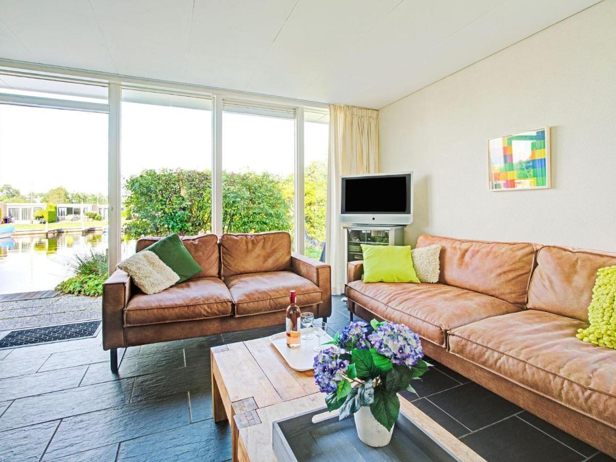 Waterfront Holiday Home With Jetty Boornzwaag over de Wielen 외부 사진